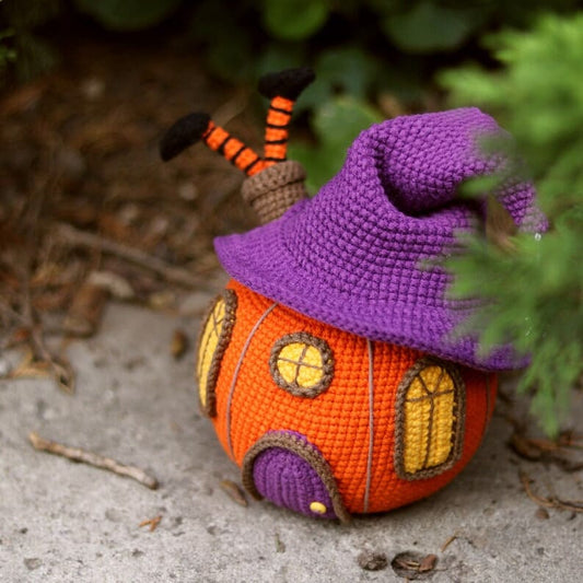 Pumpkin Witch House Crochet Pattern