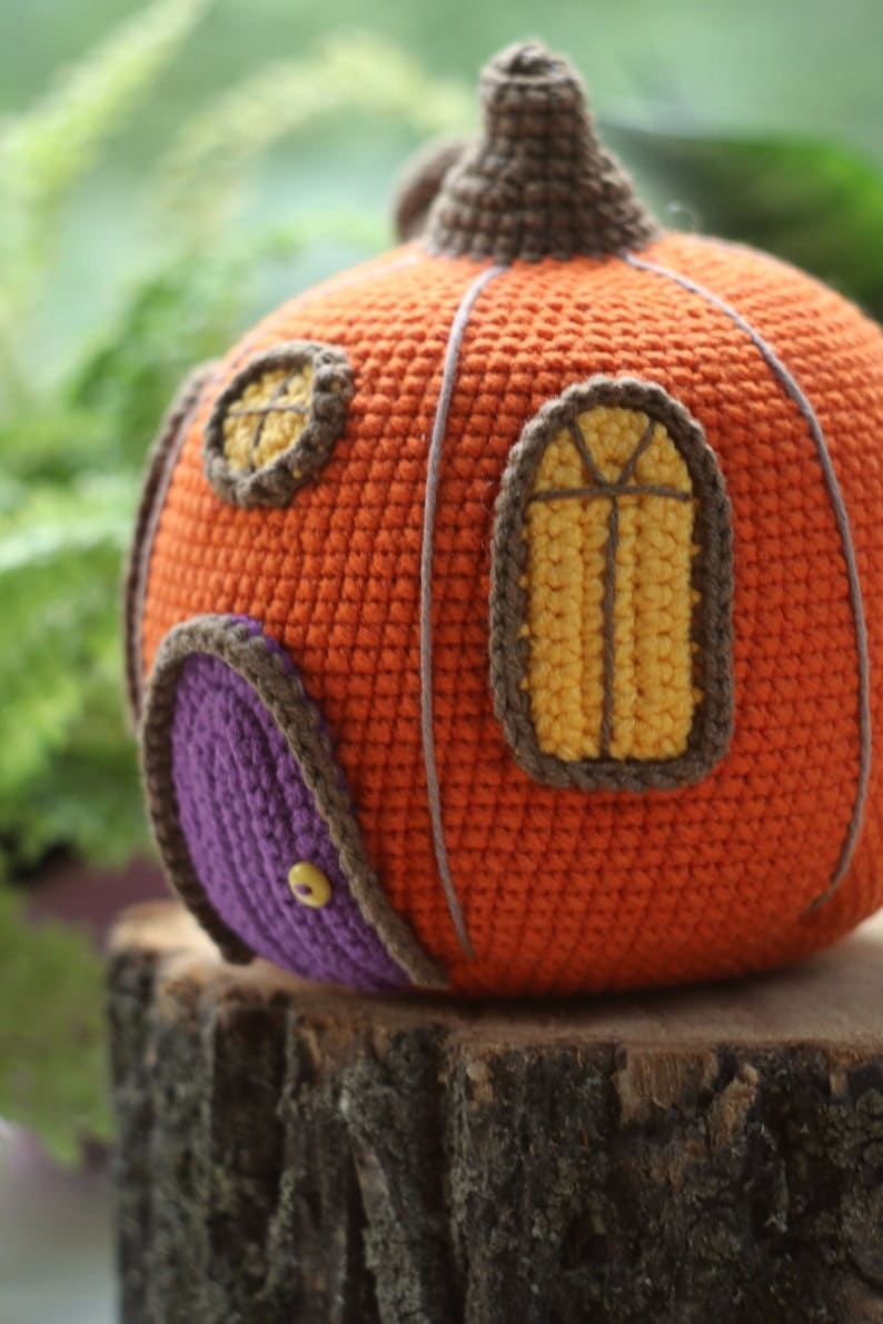 Pumpkin Witch House Crochet Pattern