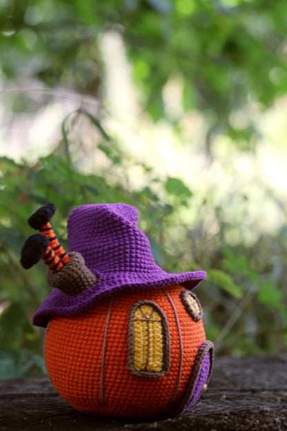 Pumpkin Witch House Crochet Pattern