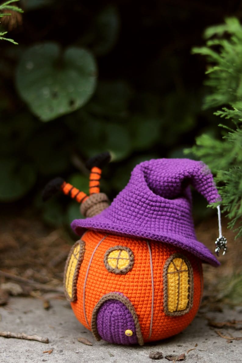 Pumpkin Witch House Crochet Pattern