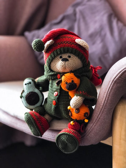 Christmas Bear Crochet Pattern + 4 Free Outfits