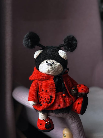 4 Outfits for the Christmas Bear - Crochet Patterns