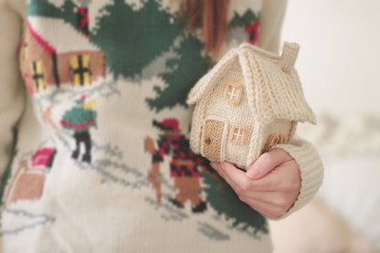 Winter House KNITTING PATTERN.