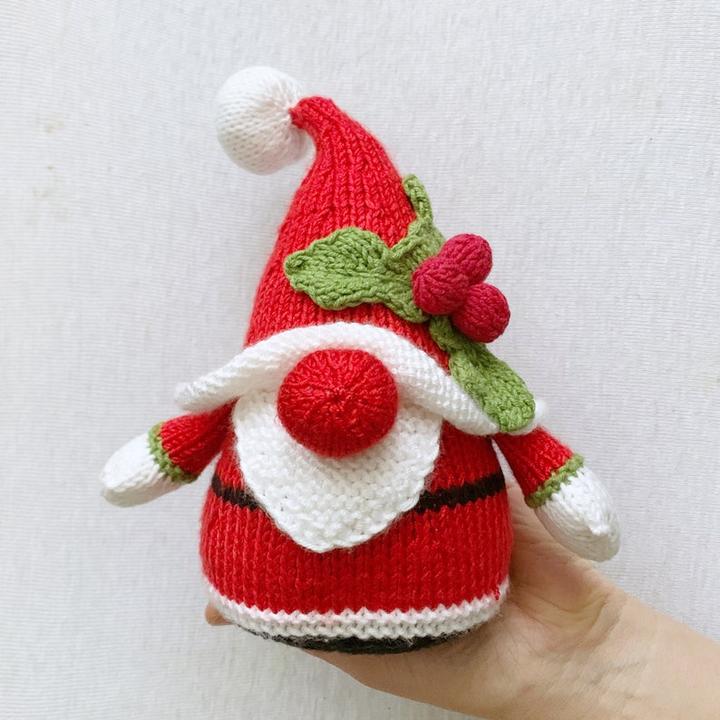 Santa Gnome Knitting Pattern